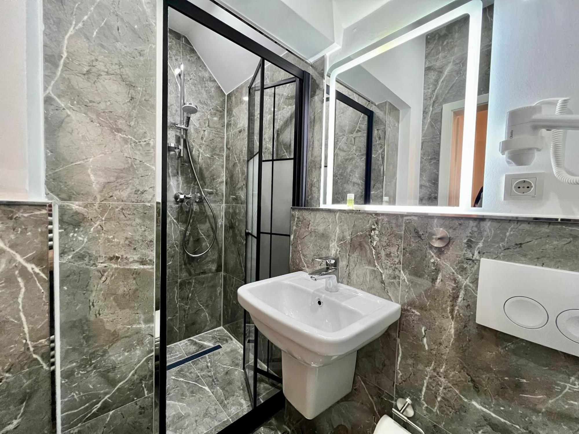 Durmaz Hotel هانوفر المظهر الخارجي الصورة